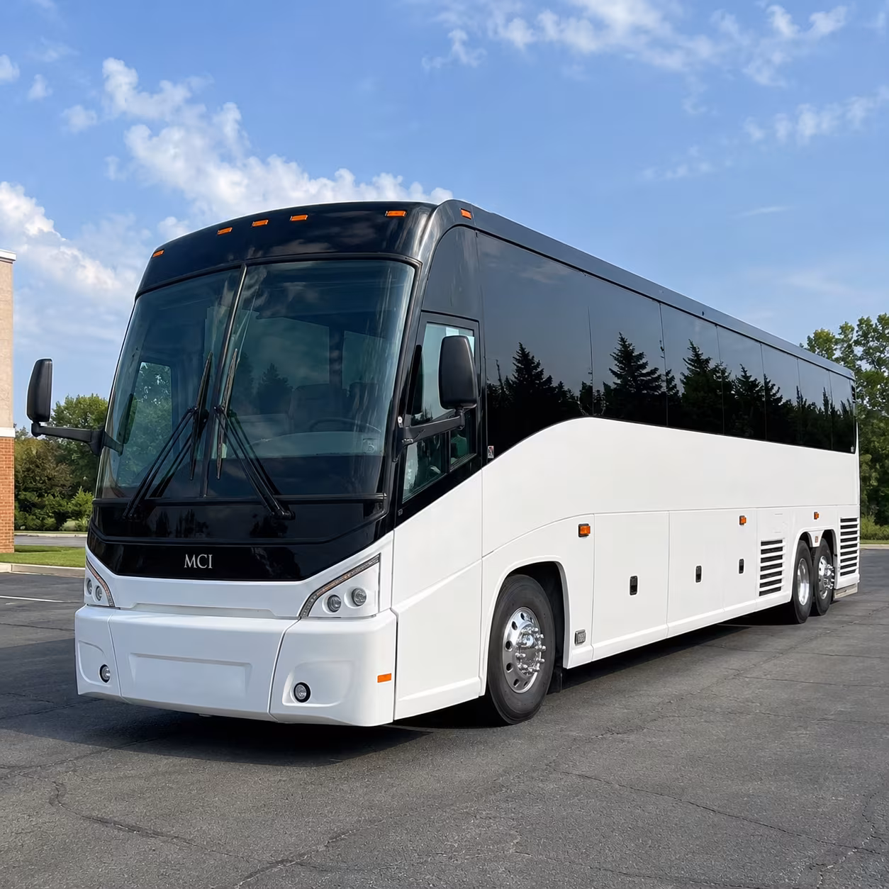 santabarbaracharterbuscompany com makes long distance group travel from santa barbara straightforward
